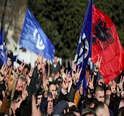 Albaniyada anti-hökumət aksiyası keçirilib