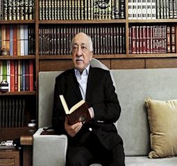 بازداشت سیاستمدار جمهوری‌آذربایجان به دلیل داشتن کتاب‌های گولن