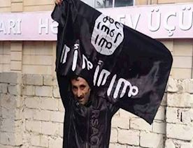Bakıda-təşkil-olunan-mitinqdə-“İŞİD”-bayrağını-qaldırdılar--Foto