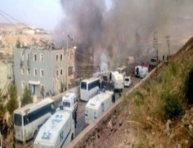 Türkiyədə-polis-idarəsi-partladıldı-8-ölü-45-yaralı--FOTO