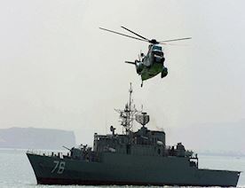 İran-gəmisi-ABŞ-vertolyotunu-nişan-aldı
