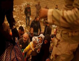 Mosul-əhalisi-İŞİD-qruplaşmasının-caynağından-qaçırlar--Foto