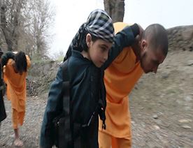 İŞİD-terrorçuları-Əfqanıstanda-uşaqların-əli-ilə-edam-həyata-keçirdi--Foto-18