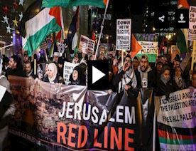 Sionist-rejimin-Londondakı--səfirliyi-etirazçıların-mühasorəsində--Video