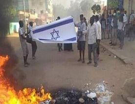Sudanda-sionist-rejim-bayrağı-yanadırıldı