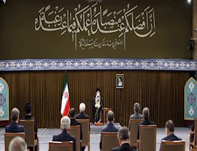 Ayətullah-Xamenei-prezident-Ruhani-və-Nazirlər-Kabinetinin-üzvlərini-qəbul-edib--FOTO